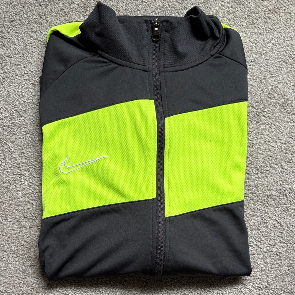 Nike Men's Black and Bright Green Sports Jacket